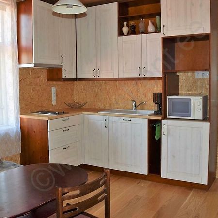 Private Apartment In The Centre Of Parnu/Pernau Екстер'єр фото