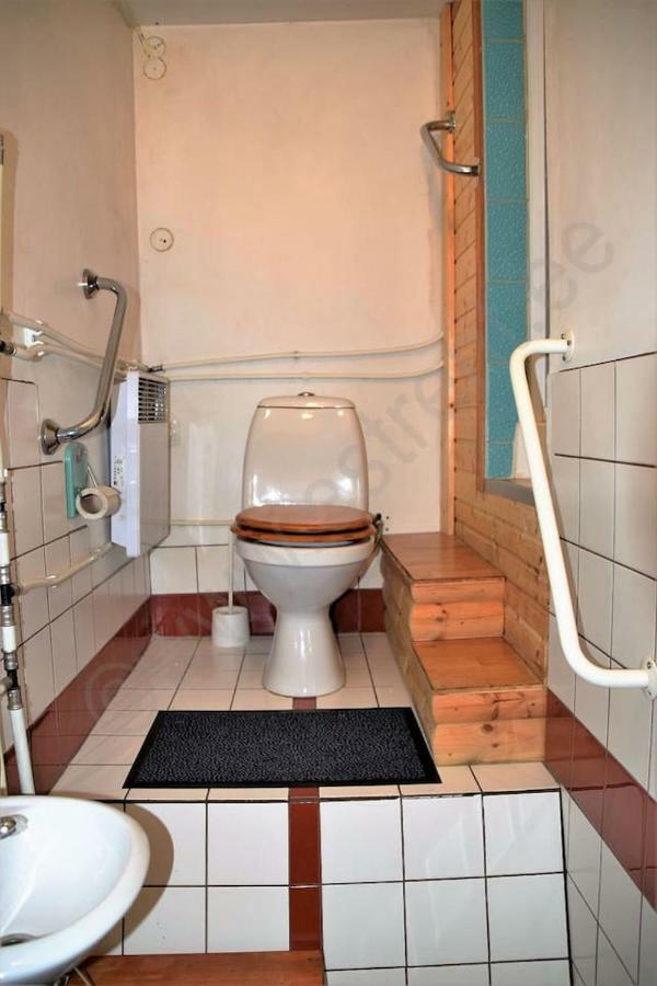 Private Apartment In The Centre Of Parnu/Pernau Екстер'єр фото