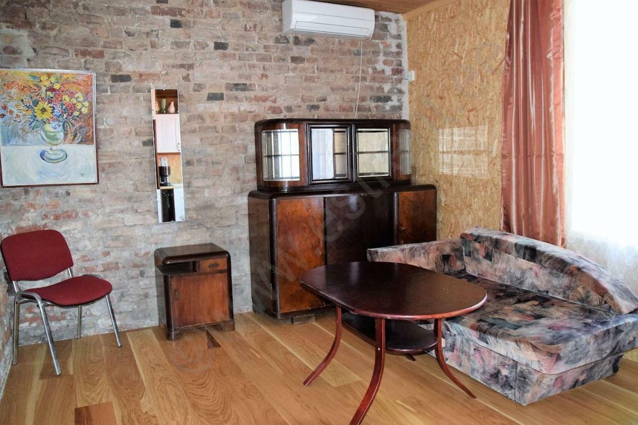 Private Apartment In The Centre Of Parnu/Pernau Екстер'єр фото